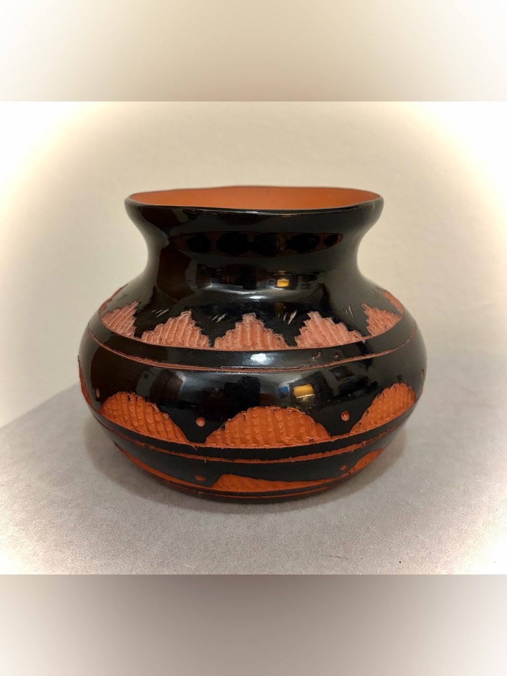 Navajo J Curley Pottery Vase 2001 Black Sgraffito Incised Southwest 4”
